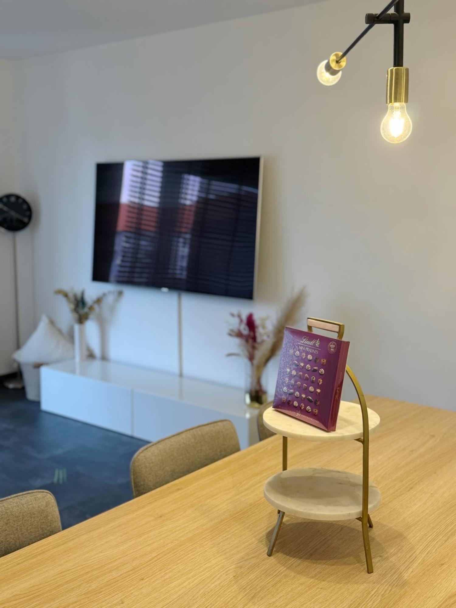 90M2 I Central I Netflix I Wifi I Free Parking I Lia Apartments Hannover Buitenkant foto