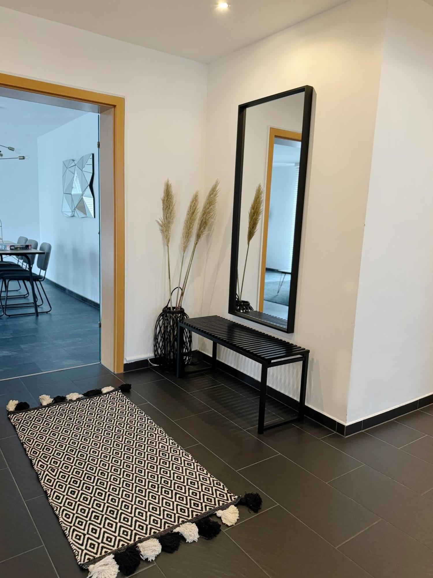 90M2 I Central I Netflix I Wifi I Free Parking I Lia Apartments Hannover Buitenkant foto