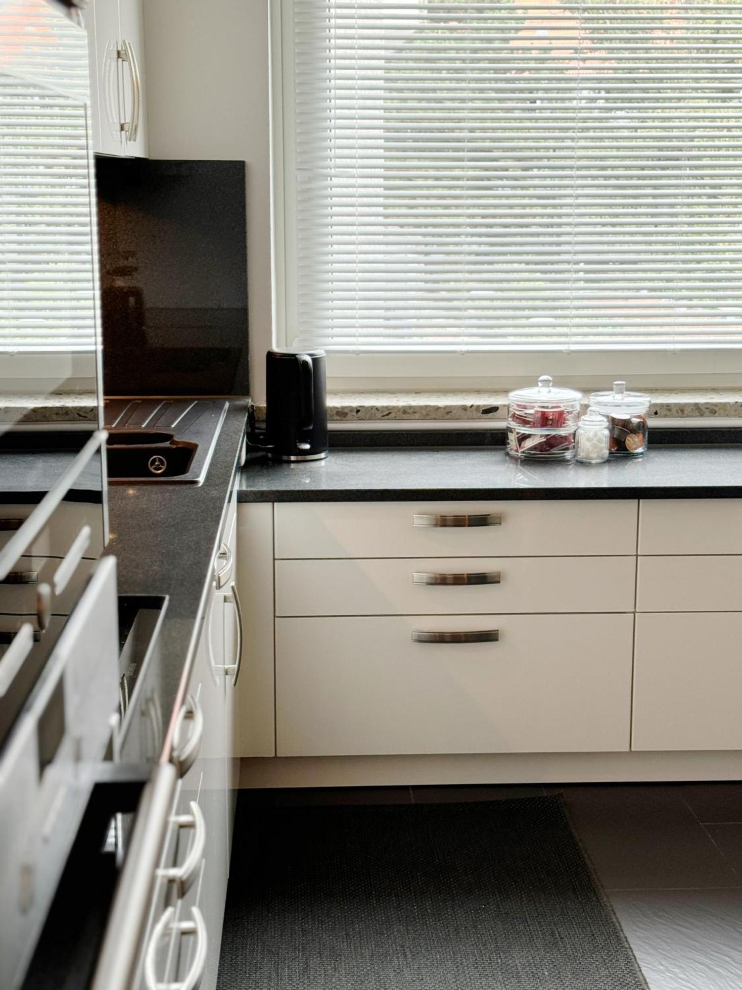 90M2 I Central I Netflix I Wifi I Free Parking I Lia Apartments Hannover Buitenkant foto
